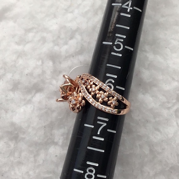 Sensational Morganite Diamond Ring - Picture 7 of 9